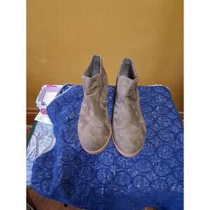 Echo Bay Brown Faux Suede Block Heel Ankle Bootie Women's Size 10 M Gently Loved